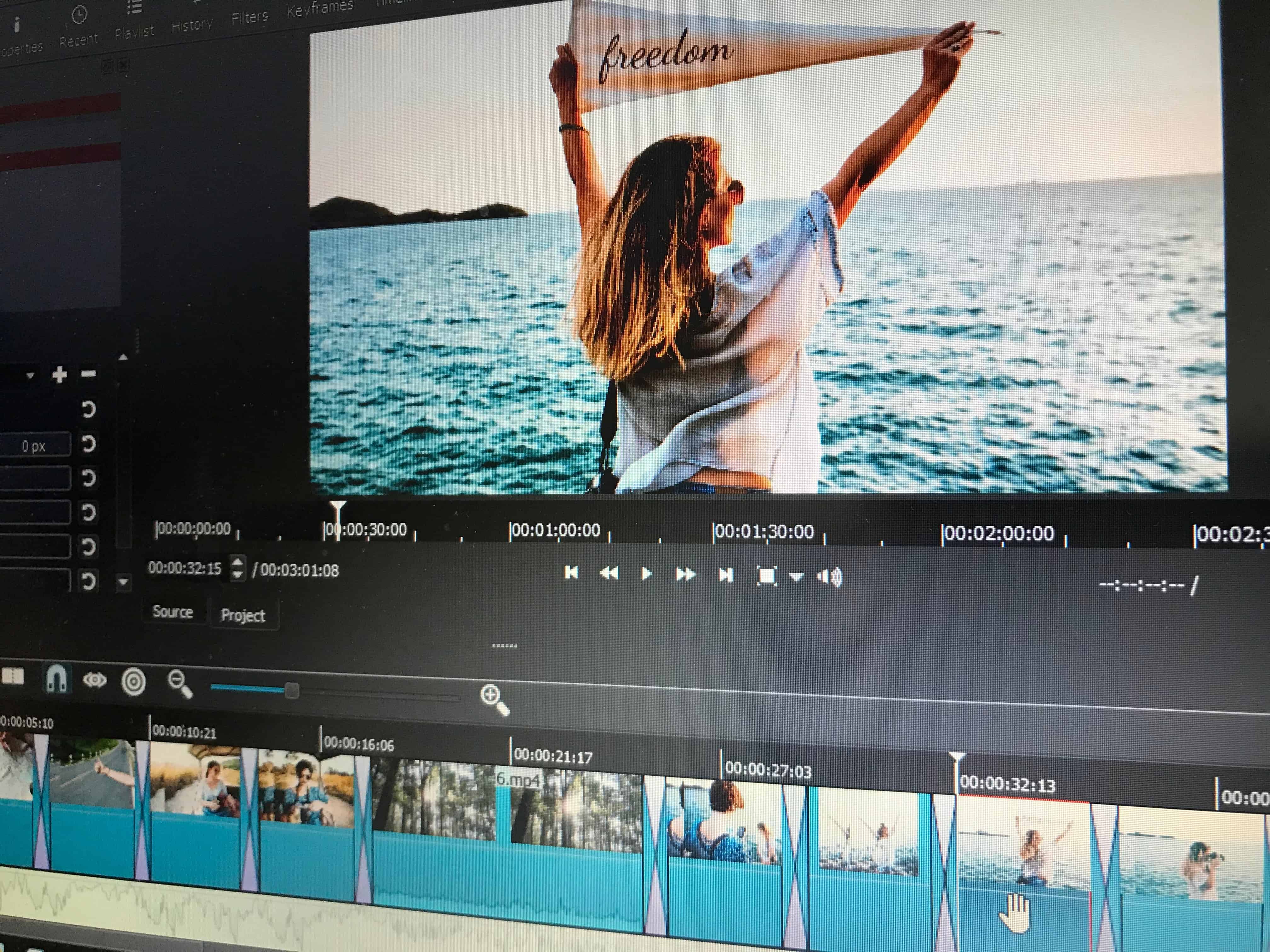 How to create a photo and video slideshow with Shotcut How to create a photo and video slideshow with Shotcut
