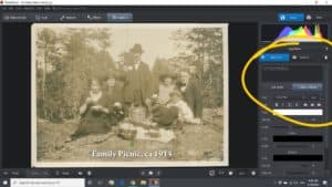 Enhancing a Photo with Visual Captions in PhotoWorks | OrganizingPhotos.net